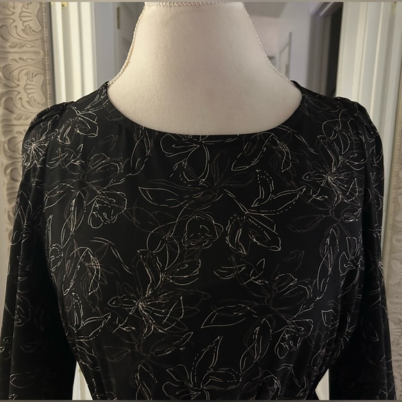 Roolee Black Long Sleeve Floral Dress - Picture 3 of 7